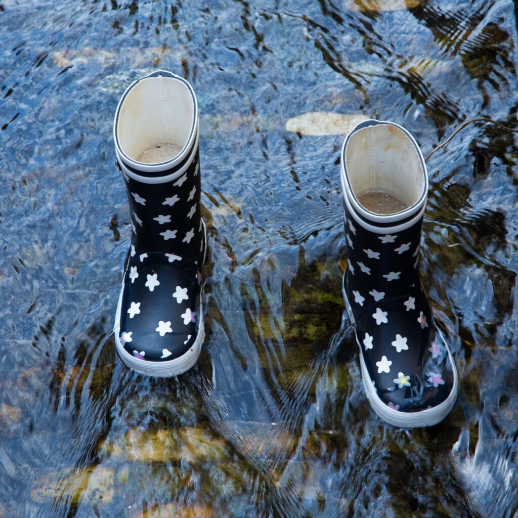 rubber boots made with recovered clean carbon black grades